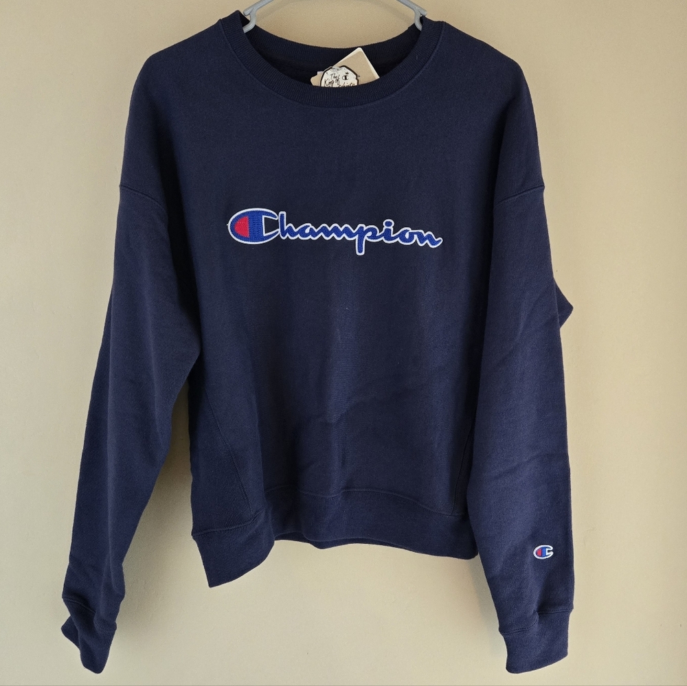 Champion indigo Blue Crewneck Sweater Spellout Embroidered logo NWT